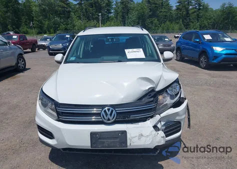 2017 Volkswagen Tiguan 2.0T/2.0T S из США, поврежденный, VIN WVGBV7AX5HK049639